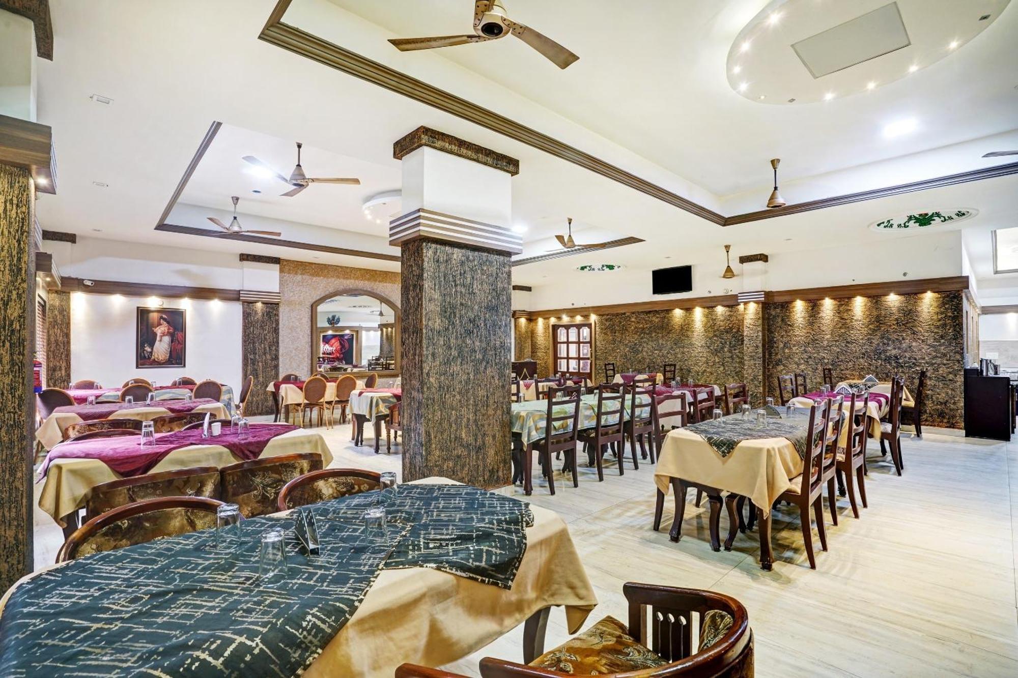 Palette - Pagoda Resorts Alappuzha Exterior photo